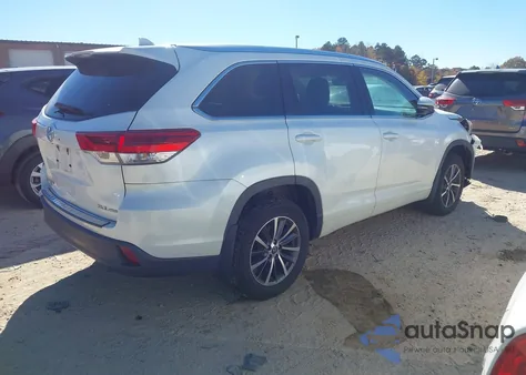 2018 Toyota Highlander Xle z USA, uszkodzony, nr VIN 5TDJZRFH8JS887180